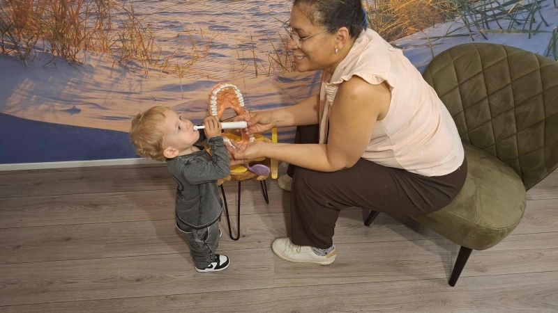 Image for “Ik wil geen kopie van mij” – Hoe Jaden (3) zonder drama naar de tandarts ging